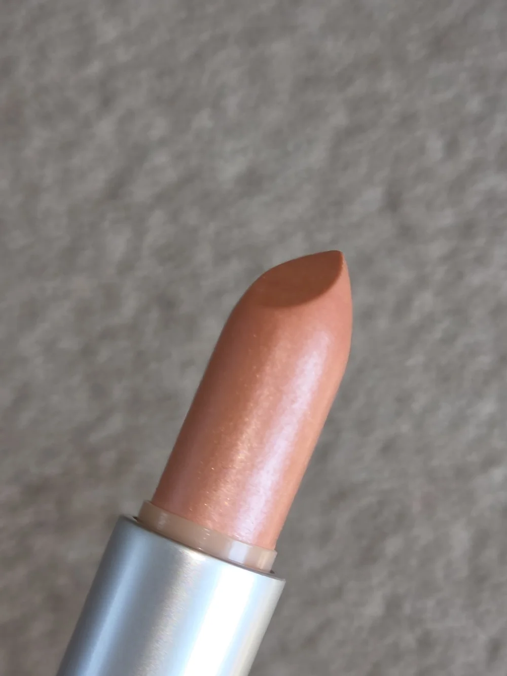 DISCONTINUED MAC Lustre Lipstick- 